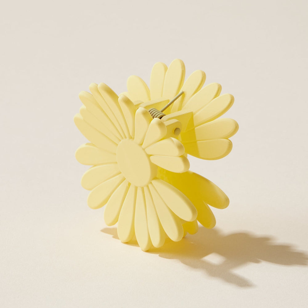 Rubber Coated Flower Claw Hair Clips