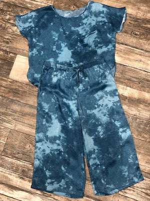 
            
                Load image into Gallery viewer, Tie Dye Box Satin Pajama Top - Blue
            
        