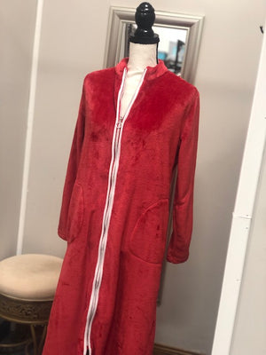 
            
                Load image into Gallery viewer, Bright Red Plush Zip Up Robe
            
        