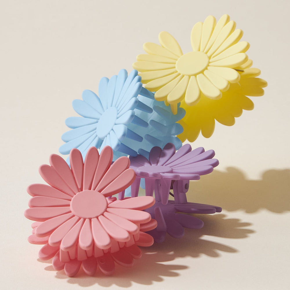 Rubber Coated Flower Claw Hair Clips